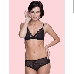 SHEERGILT Sophia Girl Short Black Medium NWT